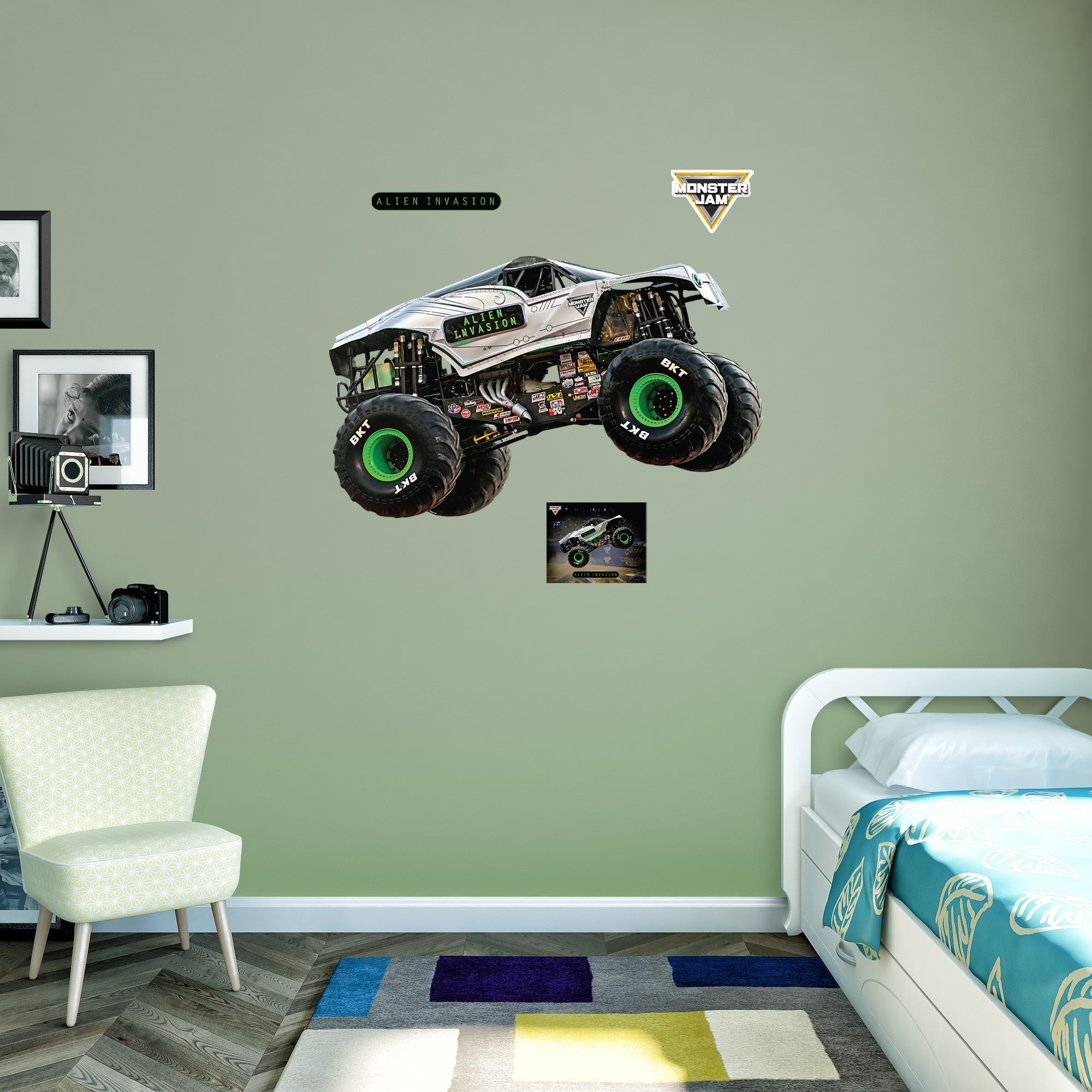 Alien Invasion - Monster Jam - RealBig Collection - Official Monster Jam - Reusable Vinyl Wall Decals