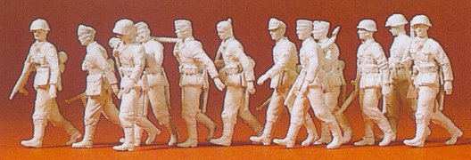 Preiser 72504 1/72 Unpainted German Reich Infantry Advancing 1939-45 (12) (Kit)