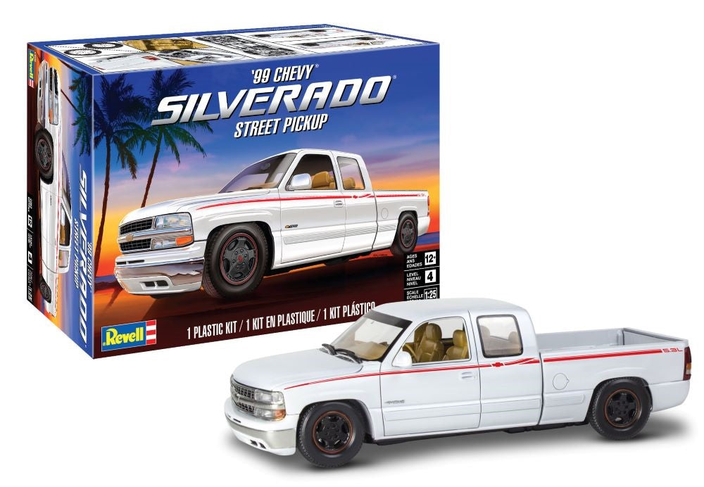 Revell 4538 1/25 1999 Chevy Silverado Street Pickup Truck