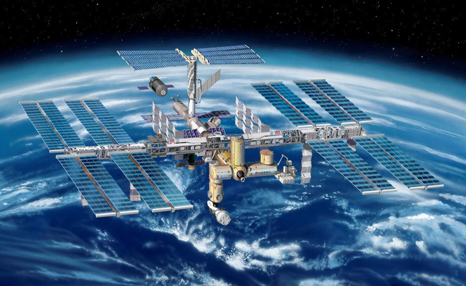 Revell 5651 1/144 International Space Station Platinum Limited Edition 25th Anniversary w/paint & glue