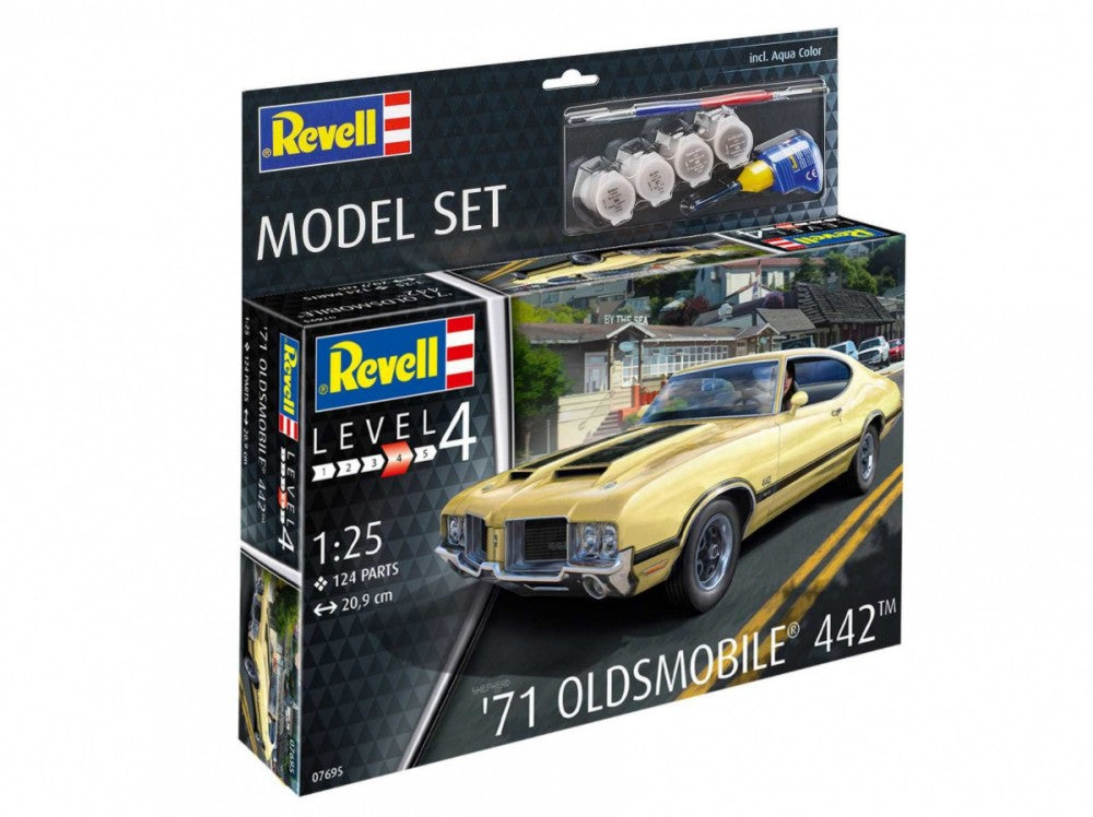 Revell 67695 1/25 1971 Oldsmobile 442 Coupe Car w/paint & glue