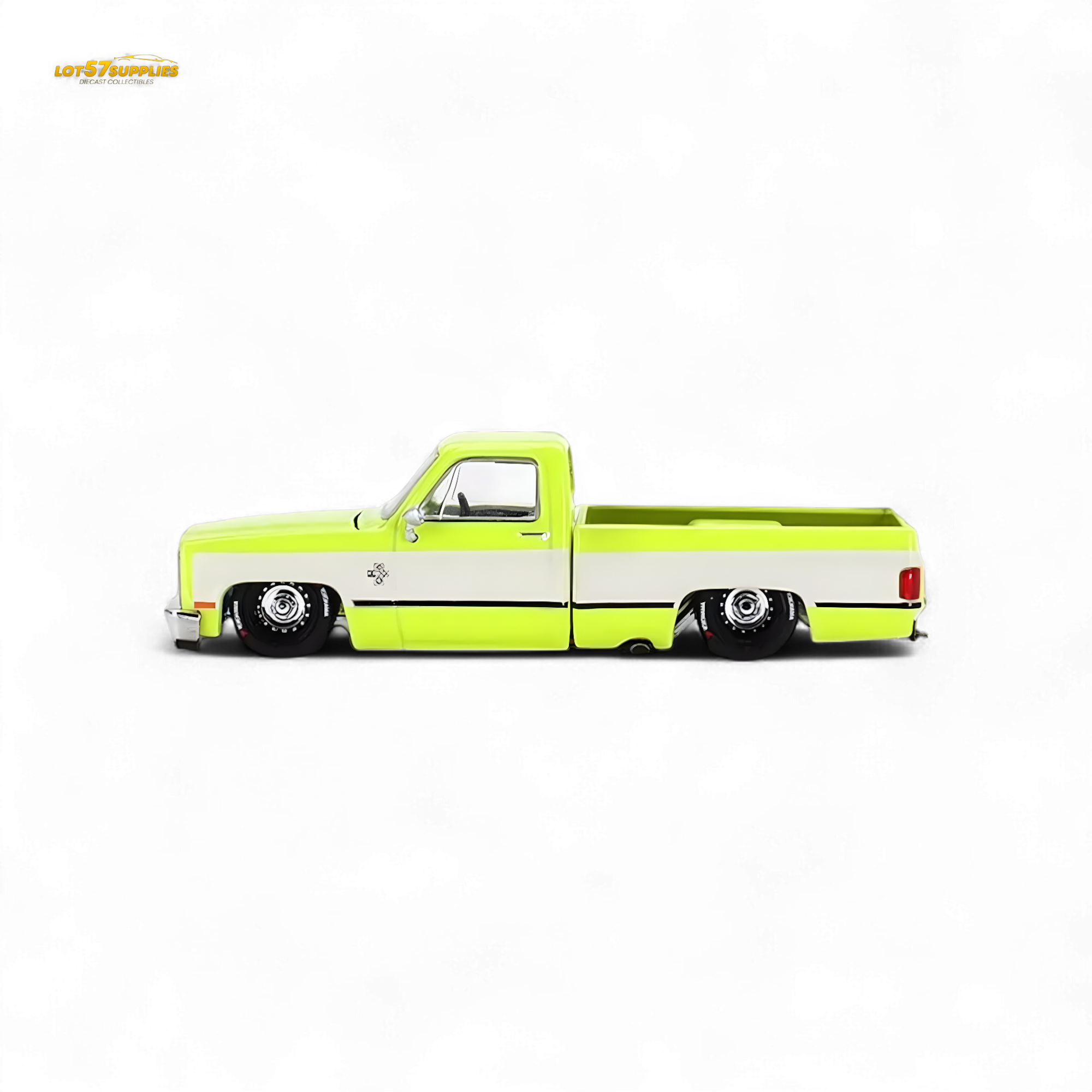 Mini GT x Kaido House Chevrolet Silverado FLO YELLOW 1:64 KHMG112