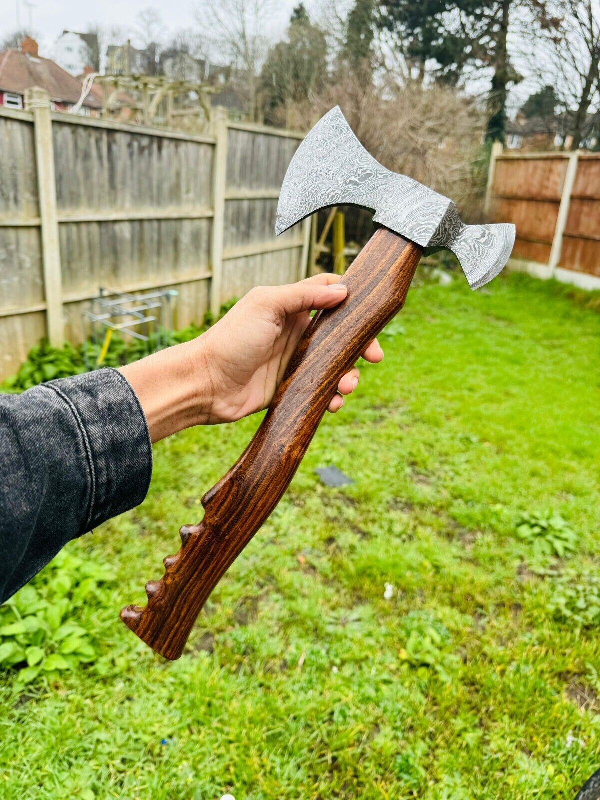 Tomahawk Axe For Sale with Custom Handmade Forged Damascus Steel Blade – "Rosewood Valor"
