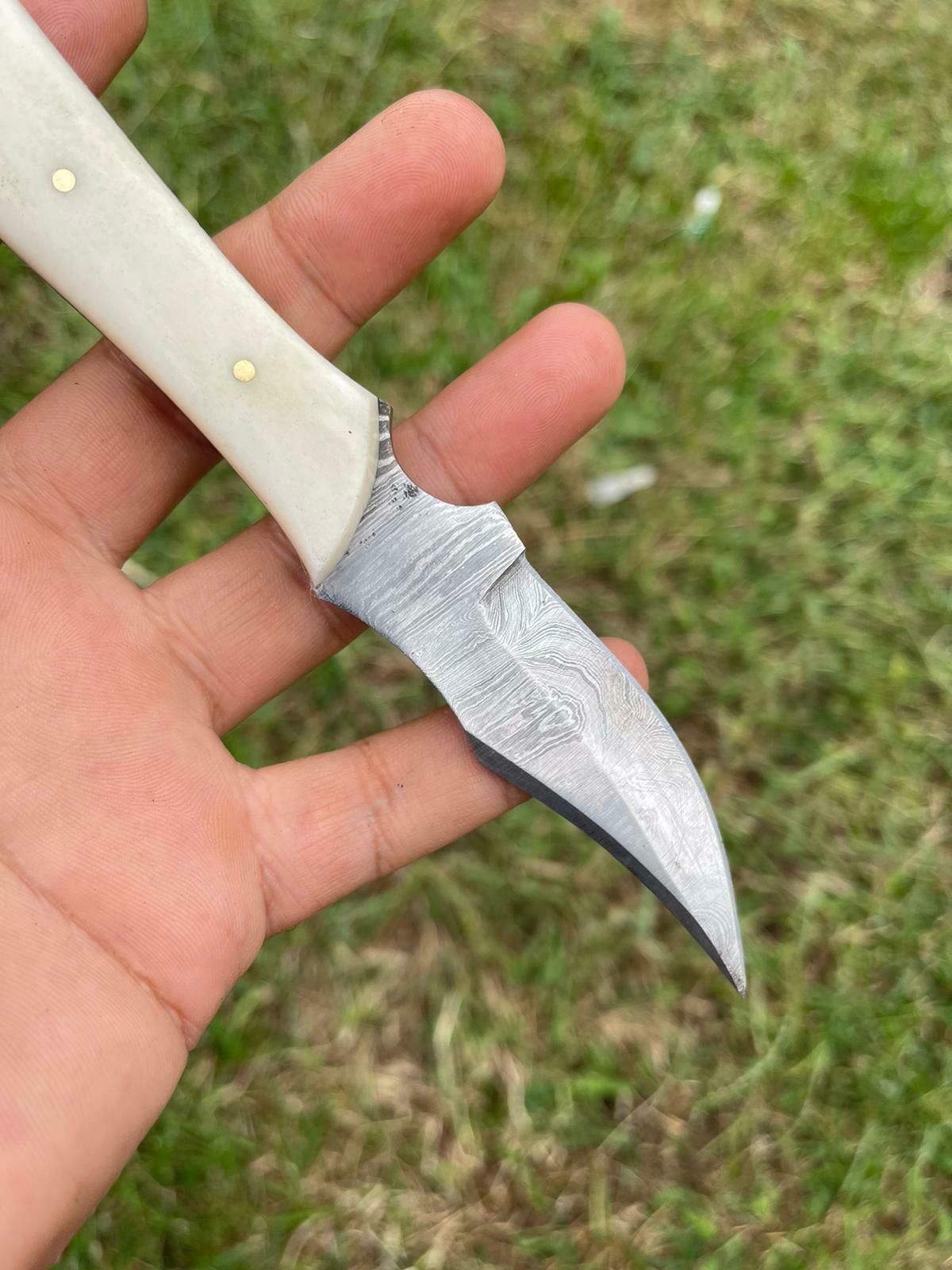 Custom Handmade Damascus Skinner Knife