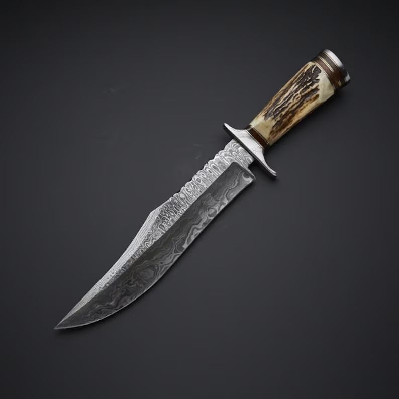 Heritage Hunter: Bowie Knife with Twist Damascus Steel Blade, Antler Horn Handle, and Leather Sheath