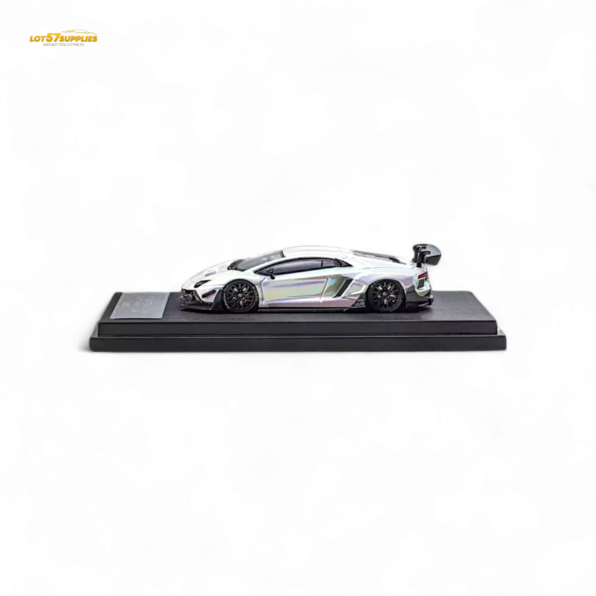 Star Model Aventador LBWK LP700-4 Chrome Rainbow White 1:64