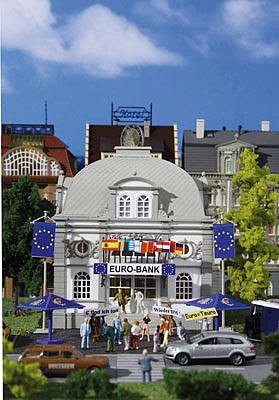 Vollmer 42002 HO Scale Euro-Bank -- Kit - 4-15/16 x 4-15/16 x 5-1/2" 12.5 x 12.5 x 14cm