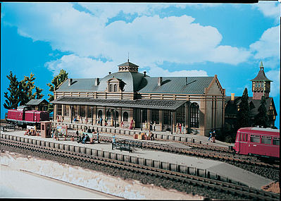 Vollmer 43561 HO Scale Nordstadt Station Kit -- 21-1/4 x 6-1/4 x 6-1/4"  54 x 16 x 16cm