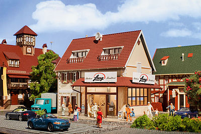Vollmer 43633 HO Scale Bakery Lang Bio Plastic Material Kit w/Interior Lighting and Decoration -- 16.0 x 10.5 x 14.0cm