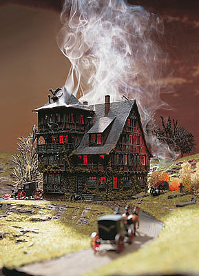 Vollmer 43679 HO Scale Vampire Villa - Kit -- 4-13/16 x 4-13/16 x 5-13/16"  12 x 12 x 14.5cm