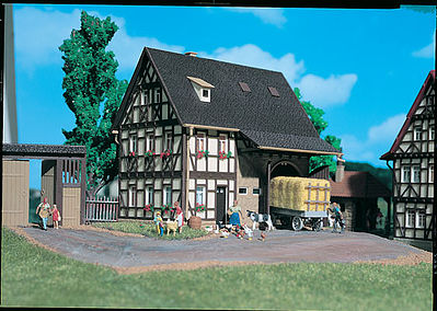 Vollmer 43731 HO Scale House w/Barn -- 4-7/8 x 2-3/4 x 4-3/4"  12.5 x 7 x 12cm