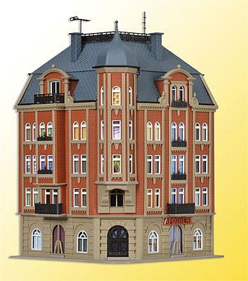 Vollmer 43811 HO Scale 5-Story Corner Building Castle Avenue #1 (Red Brick) -- 5-5/8 x 5-5/8 x 9-13/64"  14 x 14 x 23cm