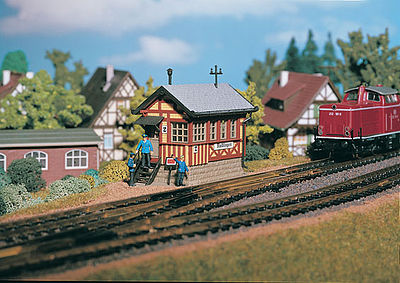 Vollmer 45730 HO Scale Crossing Shanty -- 4-3/8 x 2-3/8 x 3"  11 x 6.1 x 7.5cm