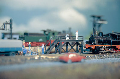 Vollmer 47548 N Scale Engine Repair Platform -- 2-5/8 x 5/8 x 1"  6.5 x 1.6 x 2.4cm