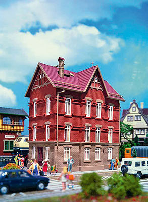 Vollmer 47640 N Scale 3-Story Railroad Worker's House - Kit (Plastic) -- 3-7/8 x 2-11/16 x 9/16"  9.9 x 6.8 x 11.6cm