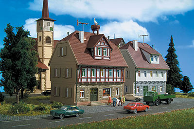 Vollmer 47643 N Scale House w/Stork's Nest - Kit -- 3-7/32 x 2-9/16 x 4-1/8  8.2 x 6.5 x 10.5cm