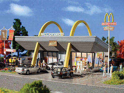 Vollmer 47765 N Scale McDonald's Restaurant -- Kit - 3-3/4 x 3-3/8 x 2-3/16"  9.5 x 8.5 x 5.5cm
