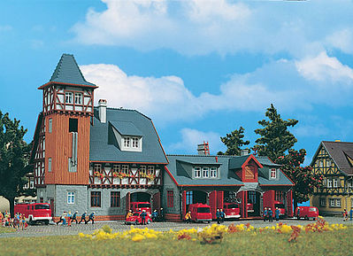 Vollmer 47780 N Scale Fire Station -- 9-5/8 x 3-5/8" 24.6 x 9.3cm