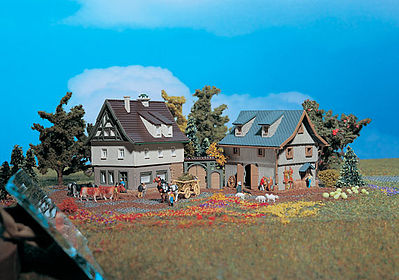 Vollmer 49540 Z Scale Farmhouse w/Barn -- 2 x 1-1/2"  5 x 3.8cm, 2 x 1-5/8"  5 x 4.2cm