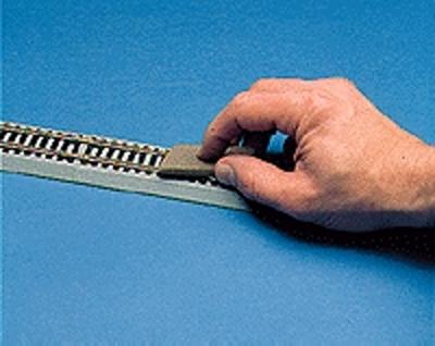 Walthers SceneMaster 949-521 All Scale Bright Boy Abrasive Track Cleaner -- Standard Grit