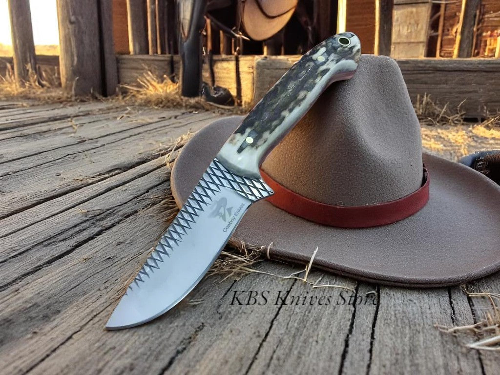 Hornspur Hunter – Rustic Belt Knife with Antler Handle & Leather Sheath