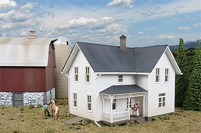 Walthers Cornerstone 933-3333 HO Scale Lancaster Farmhouse -- Kit - 5-15/16 x 4-1/2 x 4-5/16"  15.1 x 11.4 x 11cm