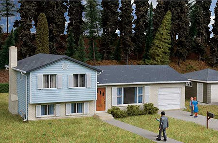 Walthers Cornerstone 933-3794 HO Scale Split-Level House -- Kit - 7-1/4 x 3-3/4 x 2-9/16"  18.4 x 9.5 x 6.5cm