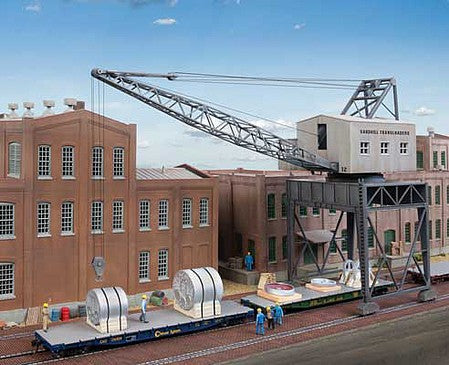 Walthers Cornerstone 4096 HO Scale Traveling Crane with Brick Street -- Kit - Crane: 4 x 4 x 9-1/8", Street Sections: 12-5/8 x 5-1/2"