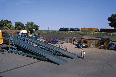 Walthers Cornerstone 4144 HO Scale Automobile Transloading Terminal -- Kit
